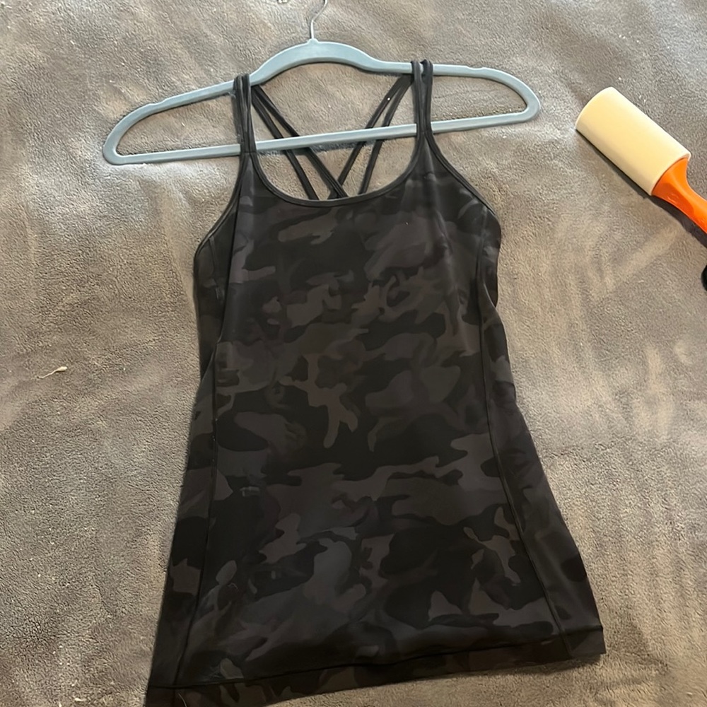 Lululemon power Y tank